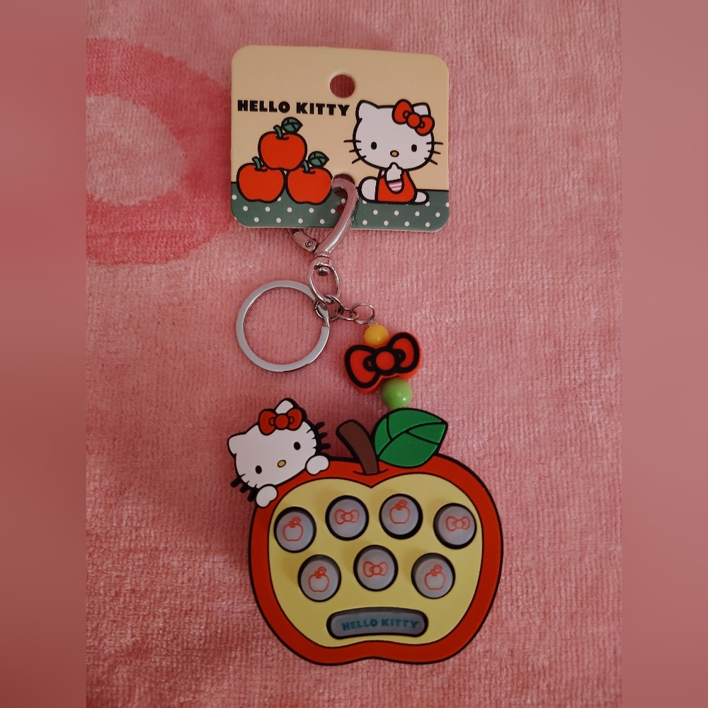 EXCLUSIVE - Hello Kitty Nurse Kitty Purse Pal Plushie & Game Bag Charm - Picture 5 of 9